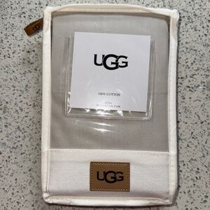 UGG Set of 2 king pillowcases 100% cotton Stone Color